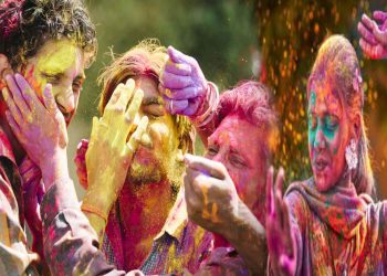 হোলী খেলিবলৈ যোৱাৰ আগতেই পঢ়ি যাওক এইকেইটা দৰকাৰী কথা –