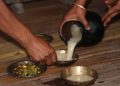 বিহু বুলি দোকানৰ ৰঙাপানীৰ সলনি ঘৰতে পান কৰক পৰম্পৰাগত পানীয় : কিদৰে তৈয়াৰ কৰিব সাঁজপানী?