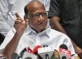 মানি লোৱা নাই শাৰদ পাৱাৰৰ পদত্যাগ, কাৰ্যালয়ৰ বাহিৰত শ্ৰমিকৰ আত্মহত্যাৰ চেষ্টা