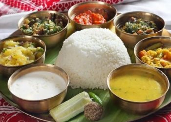 সাৱধান! ফ্ৰী ভাতৰ থালিৰ লোভত মহিলাই হেৰুওৱালে ৯০ হাজাৰ টকা!