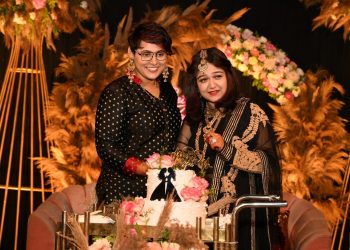 সমলৈংগিক বিবাহ : পশ্চাদমুখী হিমন্তৰ চৰকাৰে কৰিলে বিৰোধ