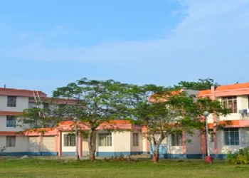 অসম মহিলা বিশ্ববিদ্যালয়ত চুটি ছবি প্ৰদৰ্শন 