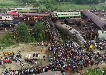 ওড়িশা ৰে’ল ট্ৰেজেডী: জীৱিত অৱস্থাত উদ্ধাৰ ৪৮ ঘণ্টা ধৰি ধ্বংসাৱশেষৰ তলত থকা অসমৰ যুৱক