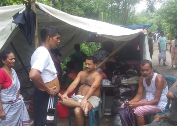 ক্ষতিগ্ৰস্তক এটুপি পানী যোগান ধৰিবলৈও ব্যৰ্থ চৰকাৰ