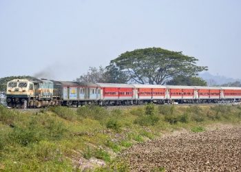 অতিৰিক্ত ভিৰ নিয়ন্ত্ৰণৰ বাবে ৰঙাপাৰা নৰ্থ আৰু বিশাখাপত্তনমৰ মাজত সাপ্তাহিক জনসাধৰণ বিশেষ ৰে’ল
