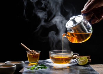 tea on an empty stomach