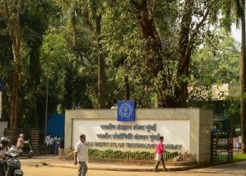 মাজভাগতে শিক্ষা এৰিছে IIT, কেন্দ্ৰীয় বিশ্ববিদ্যালয়ৰ ২৫ হাজাৰ ৫৯৩ জন SC, ST, OBC ছাত্ৰ-ছাত্ৰীয়ে