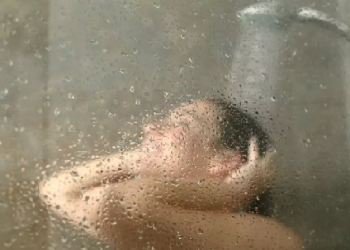 benefits of bathing at evening