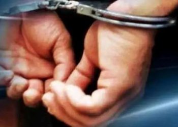 গোলাঘাটত পত্নী, শাহুৱেককে ধৰি আন লোকক দাৰে আক্ৰমণ কৰা এজনক গ্ৰেপ্তাৰ