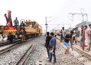 আন্তঃগাঁথনি উন্নয়নমূলক কামৰ বাবে কেইখনমান ৰে’লৰ সেৱা বাতিল আৰু পথ পৰিৱৰ্তন কৰা হৈছে