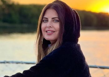 ভুল অস্ত্ৰোপচাৰ! প্লাষ্টিক চাৰ্জাৰী কৰিয়েই প্ৰাণ হেৰুৱালে জনপ্ৰিয় মডেল-অভিনেত্ৰীয়ে
