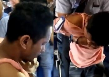 গুৱাহাটী-আগৰতলা বিমানত অঘটন! মাজ আকাশতে দুৱাৰ খোলাৰ চেষ্টা যাত্ৰীৰ; চাওক ভিডিঅ’