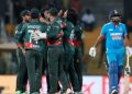 বাংলাদেশক সহজভাৱে লৈ ৰণত পৰিল ভাৰত! অথলে গ’ল গীল, অক্ষৰৰ যুঁজ; নিয়মৰক্ষাৰ মেচত ৬ ৰাণত পৰাস্ত