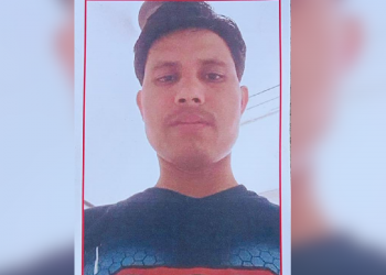 মাজ বাটতে সন্ধানহীন কাম বিচাৰি গোলাঘাটৰ পৰা বেংগালুৰুলৈ যোৱা যুৱক