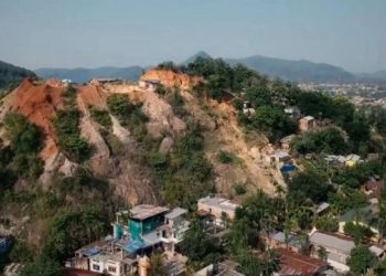 শিলসাঁকোৰ পিছত এইবাৰ মহানগৰীৰ বৰবাৰী পাহাৰত আৰম্ভ কৰা হৈছে উচ্ছেদ অভিযান