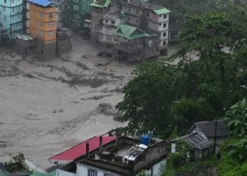 ছিকিমত জলাতংক: ডাৱৰ বিস্ফোৰণৰ ফলত বানবিধ্বস্ত ছিকিম