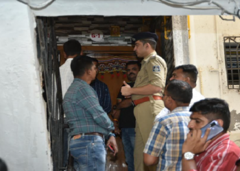 Gujarat Family Suicide
