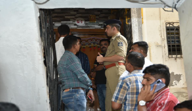 Gujarat Family Suicide