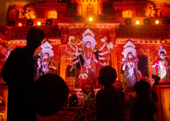 কোনে কয় হিন্দু সুৰক্ষিত নহয় বাংলাদেশত? ৩২,৪০৮ টা মণ্ডপত অনুষ্ঠিত হ’ব দুৰ্গা পূজা