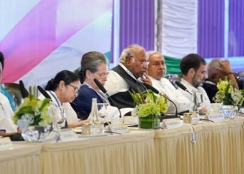 বিজেপিৰ হৈ পক্ষপাতিত্ব কৰাৰ অভিযোগ তুলি ফেচবুক, গুগললৈ পত্ৰ INDIA মিত্ৰজোঁটৰ