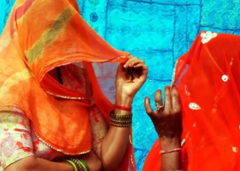 ১৫ দিন এইফালে, ১৫  দিন সিফালে : দুই পত্নীক লৈ কিদৰে সংসাৰৰ চলাইছে এইগৰাকী স্বামীয়ে?
