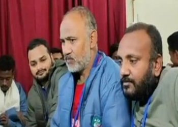 চতুৰ্থবাৰৰ বাবে সুৰংগত বন্দী; দম বন্ধ হ’ব খোজা আন্ধাৰত ১৭ দিন বাকী ৪০জনক উজ্জীৱিত কৰি ৰাখিছিল গব্বৰে
