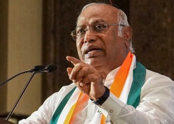 বিজেপিৰ কোনো নীতি নাই, কংগ্ৰেছক নকল কৰে: মল্লিকাৰ্জুন খাৰ্গে