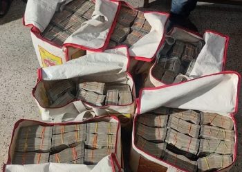 8 crore in unaccounted cash seized