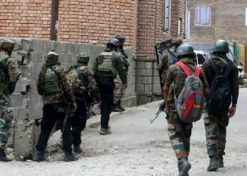 Two Army personnel killed in Jammu Kashmir