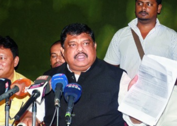 অপ্ৰাদেশীকৃত শিক্ষকসকলক ভাতে মৰাৰ ষড়যন্ত্ৰ ৰচিছে হিমন্তৰ চৰকাৰে : সংবাদমেলত অভিযোগ ৰকিবুল হুছেইনৰ