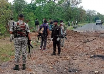 ভোটগ্ৰহণলৈ কেইটামান ঘণ্টা বাকী : ছত্তীশগড়ত মাওবাদীৰ আক্ৰমণ; আহত সেনা জোৱান আৰু নিৰ্বাচন কৰ্মী
