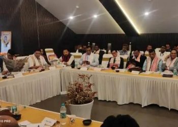 লোকসভা নিৰ্বাচনৰ বাবে কৌশল ৰচনাৰ বাবে ডিব্ৰুগড়ত অনুষ্ঠিত হৈছে ১৫টা বিৰোধী দলৰ বৈঠক