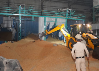 Seven labourers killed