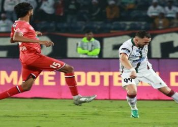 ISL 2023-24: গুৱাহাটীত নৰ্থ ইষ্ট ইউনাইটেড এফ চিক ৩-১ গ’লত পৰাস্ত কৰিলে মোহন বাগানে