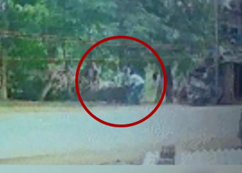 কোনো কাৰণ নাই, বাটত ধৰি ৩০ বাৰ ছুৰীকাঘাত, চকুত লগাই দিলে জলকীয়া গুৰি