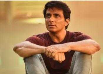 অসহায় হৃদৰোগীক সহায় কৰি আকৌ দৰিদ্ৰৰ ত্ৰাণকৰ্তা হৈ পৰিল অভিনেতা চনু ছুড