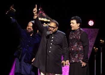 Grammys 2024: ফিউজন বেণ্ড শক্তিয়ে লাভ কৰিলে গ্ৰেমীৰ শ্ৰেষ্ঠ গ্ল’বেল মিউজিক এলবাম বঁটা