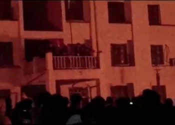 মণিপুৰ আৰক্ষী অধীক্ষকৰ কাৰ্যালয়ত তাণ্ডৱ, সংঘৰ্ষত ৩ জনৰ মৃত্যু; বন্ধ ইণ্টাৰনেট সেৱা