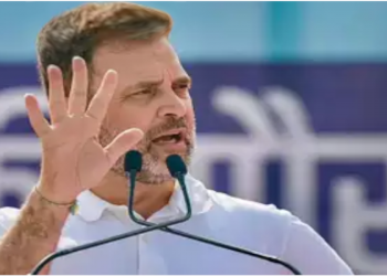 বিজেপিয়ে খিলঞ্জীয়া মানুহৰ ভূমি কাঢ়ি নি পুঁজিপতিক দান কৰে : ঝাৰখণ্ডত ৰাহুল গান্ধী