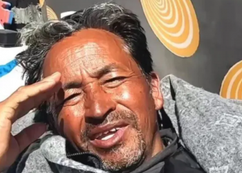 মোদীয়ে নুশুনিলে দাবী : ২১ দিনৰ মূৰত অনশন ভংগ কৰিলে সোণম ৱাংচুকে