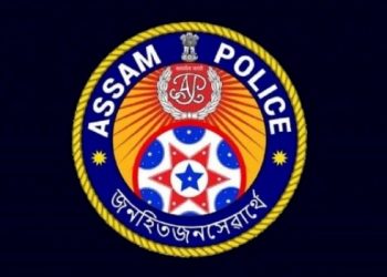 ‘পুৰুষৰ দৰে বস্ত্ৰ’ পৰিধান কৰাটোৱে হৈ পৰিল অপৰাধ; ভুক্তভোগী পৰ্যটকক অসম আৰক্ষীৰ চৰম উপহাস