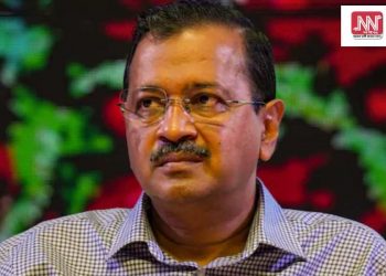২০০৭চনৰ গোচৰৰ উদ্ধৃতিৰে কেজৰিৱালৰ ব্যক্তিগত সহায়কক বৰ্খাস্ত