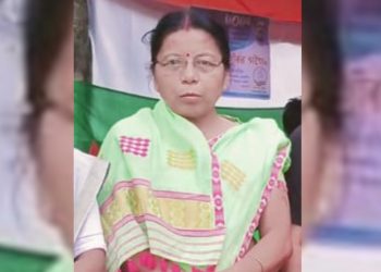 শিৱসাগৰৰ ভোট কেন্দ্ৰৰ সন্মুখতে মৃত্যু ৰাইজৰ দলৰ নেত্ৰী সংগীতা গগৈৰ 