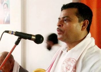চৰকাৰক সমালোচনা কৰাৰ বাবেই কাৰণ দৰ্শোৱা জাননী লাভ কৰিলে বিজেপি নেতা অশোক শৰ্মাই
