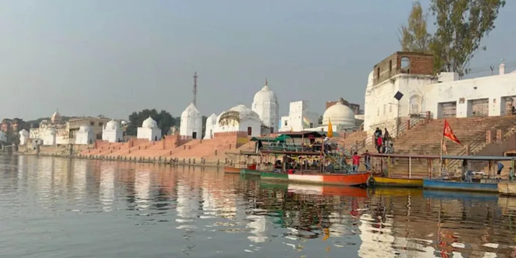 বাজপেয়ীৰ গাঁৱত নাই কলেজ, চাকৰি, উদ্যোগ ! কিয় বিজেপিক ভোট দিম বুলি প্ৰশ্ন ৰাইজৰ