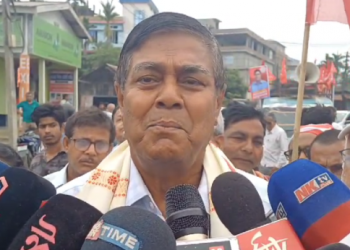 ৰাষ্ট্ৰীয়তাবাদী হ’বলৈ গৈ অগপই হেৰুৱাইছে আঞ্চলিকতাবাদী তত্ত্ব: মনোৰঞ্জন তালুকদাৰ