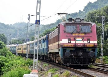 যাত্ৰীৰ চাহিদা বৃদ্ধি! গুৱাহাটীৰ পৰা চলিব আৰু কেইখনমান গ্ৰীষ্মকালীন বিশেষ ৰে’ল