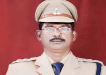 বিবাহ বহিৰ্ভূত সম্পৰ্কৰ চৰম পৰিণতি! উপ আৰক্ষী অধীক্ষক পদৰ পৰা হাবিলদাৰ পদলৈ শাস্তিমূলক অৱনতি