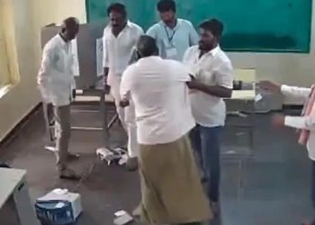 EVM ভঙা বিধায়কক কিদৰে সুৰক্ষা দিলে উচ্চ ন্যায়ালয়ে! উচ্চতম ন্যায়ালয়ৰ ককৰ্থনা…
