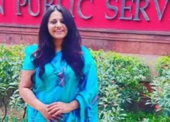 বিতৰ্কৰ মাজতে IAS পূজা খেড়কাৰৰ প্ৰশিক্ষণ স্থগিত কৰাৰ নিৰ্দেশ